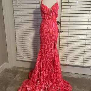 Rachel Allen, Size 4, Coral Prom Dress